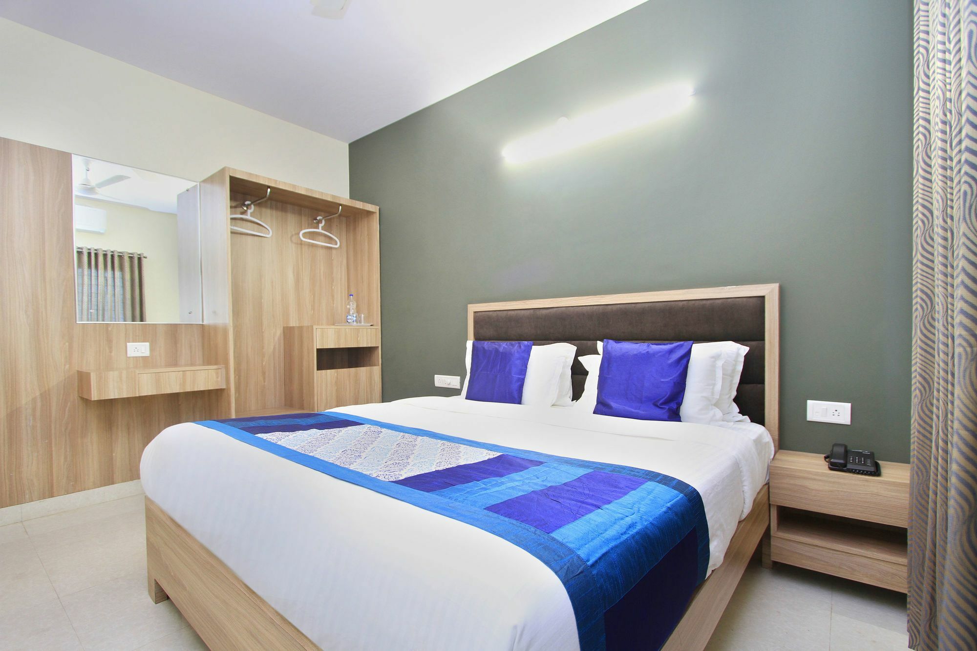 Hotel O Golden Inn Near Cubbon Park Bengalúr Exteriér fotografie
