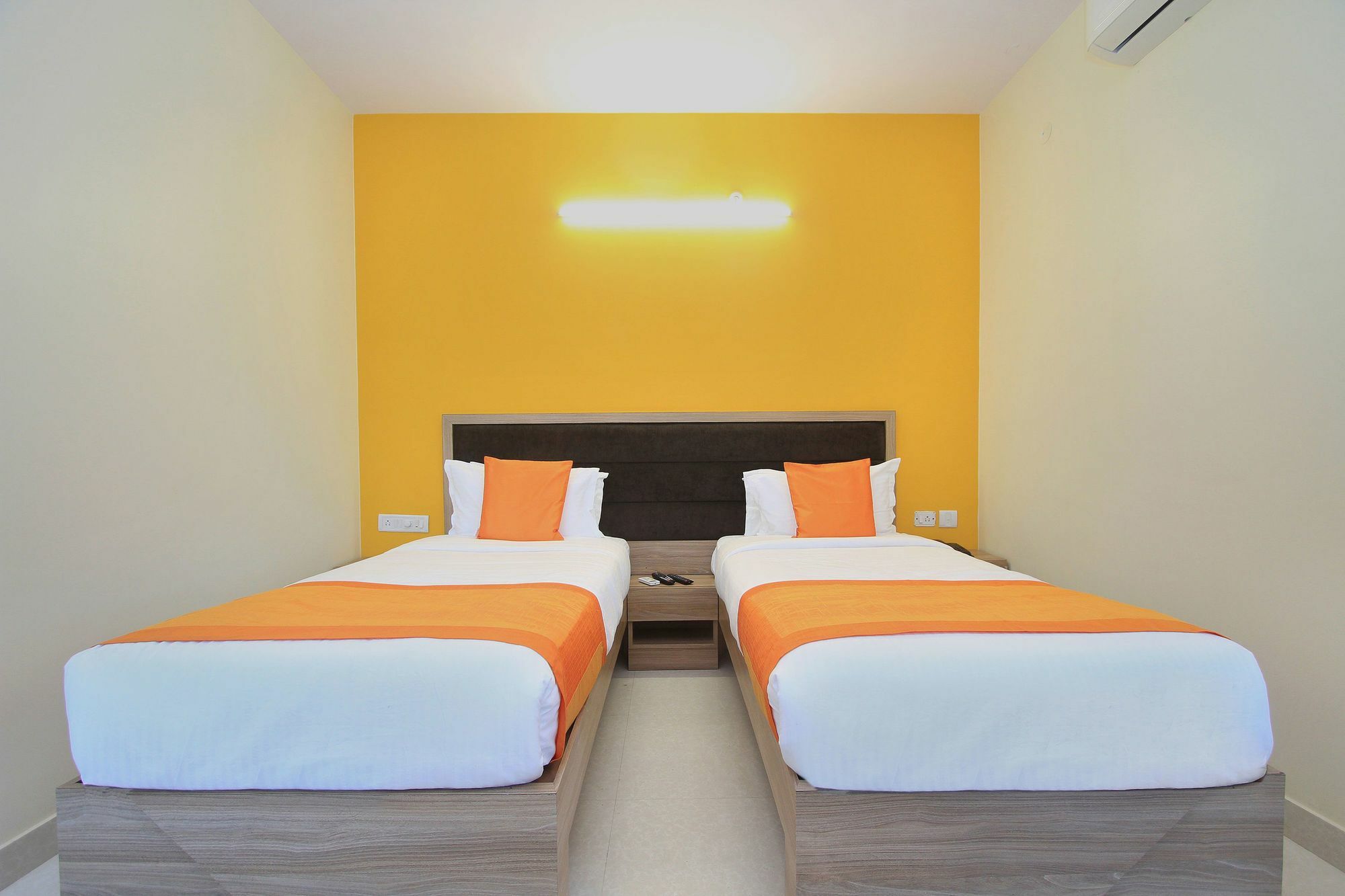 Hotel O Golden Inn Near Cubbon Park Bengalúr Exteriér fotografie